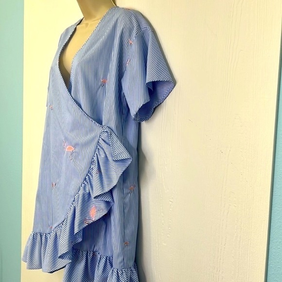 Romeo + Juliet - Flamingo Blue & White Stripe Ruffle Criss Cross Midi Dress Med - Picture 6 of 13